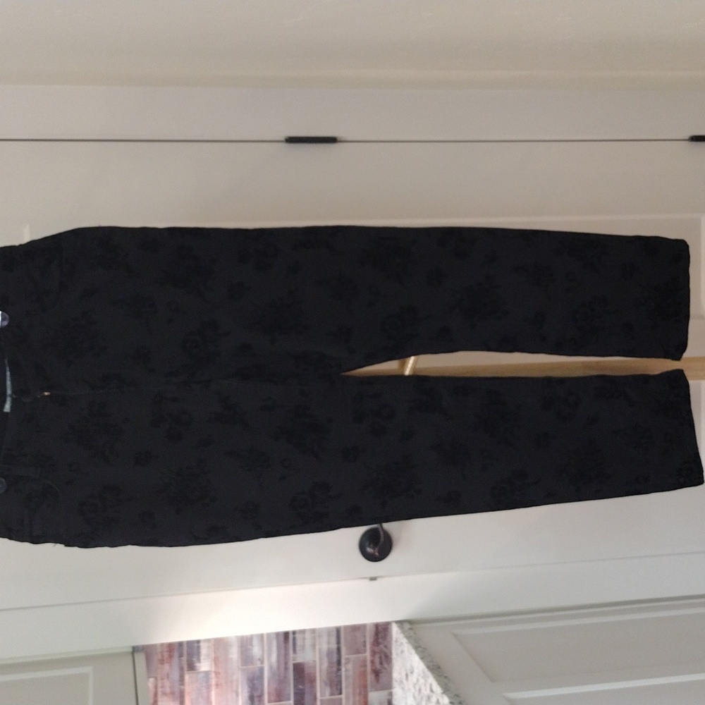 Jones of New York Black flick embellished Pants